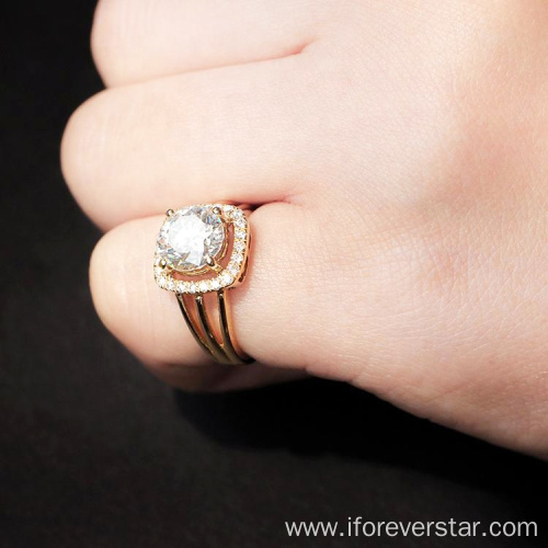 2 Carat Round Brilliant Moissanite Engagement Ring